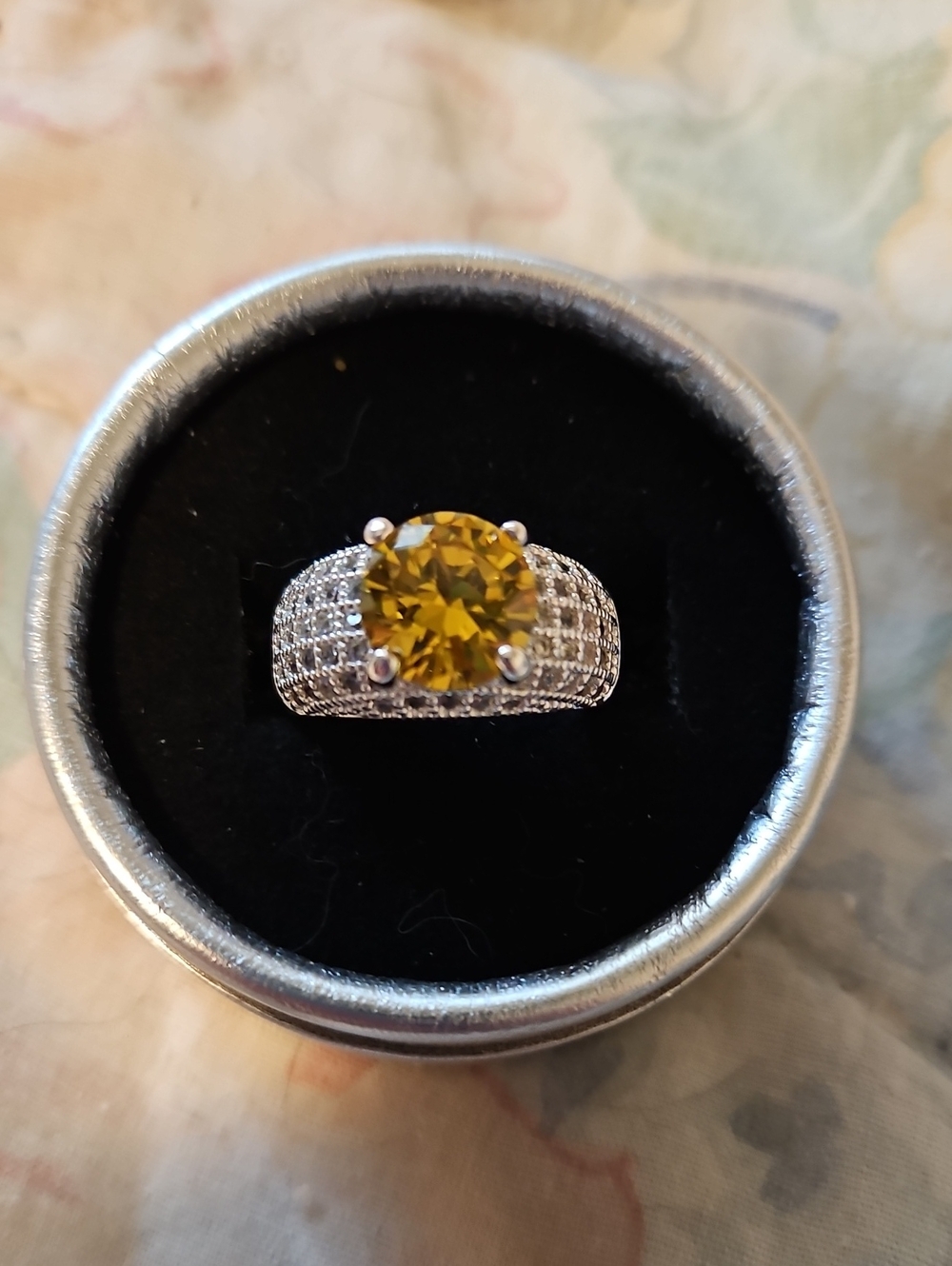 BRAND NEW ** Yellow Stone Silver-Tone Pavé Cocktail Ring